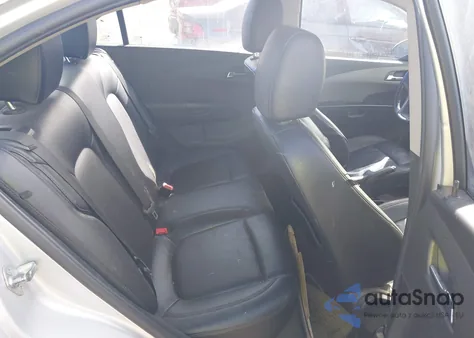 2013 Chevrolet Sonic Ltz Auto z USA, uszkodzony, nr VIN 1G1JE5SB6D4141597